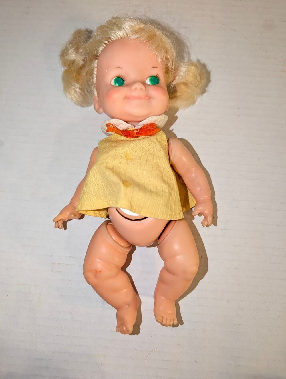 Adorable Ideal Belly Button Vintage Vinyl Baby “Me so silly” Green Eyes 9 in